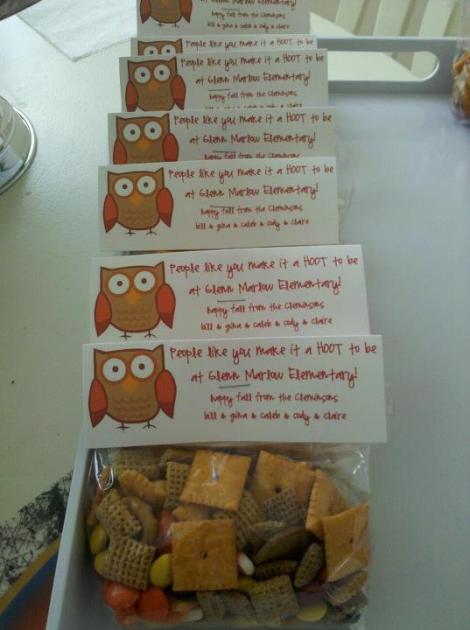 treat bag a hoot closeup