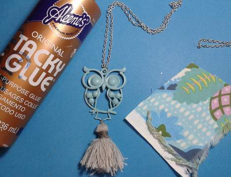 01 owl necklace fabric and glue