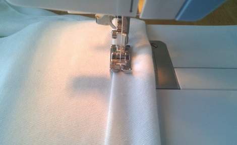 04 tablecloth curtains hem edges