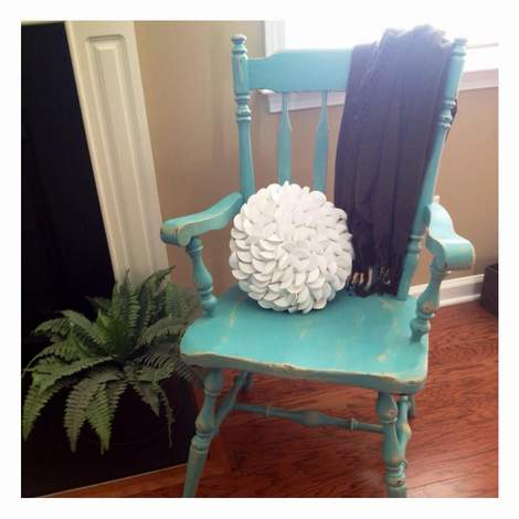 09 aqua distressed chair