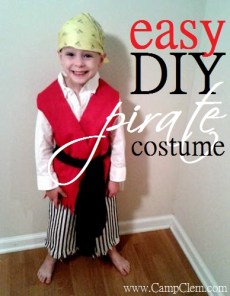 easy DIY pirate costume for play or halloween or theme days