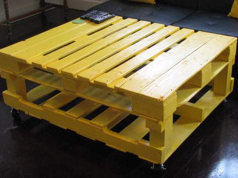 02 yellow pallet coffee table 01