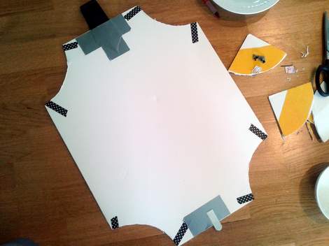 06 yellow chevron initial wreath update measure back