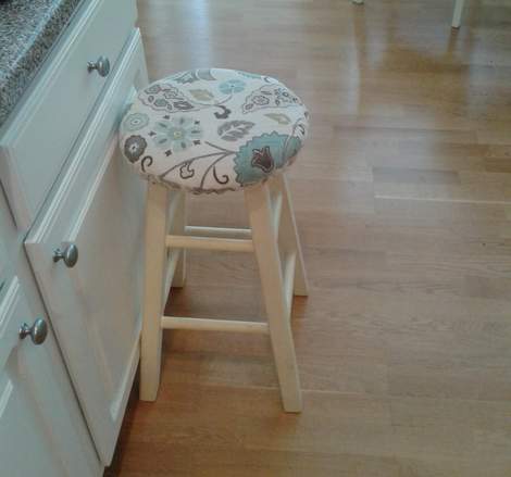 01 blue stool makeover