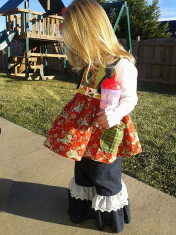 Mixed Fabrics Christmas Outfit 03