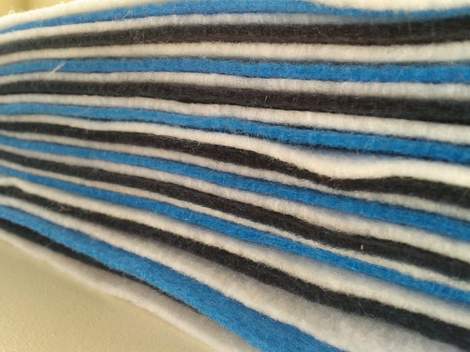 DIY felt pom poms 02