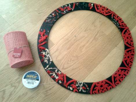 pink burlap wreath 03