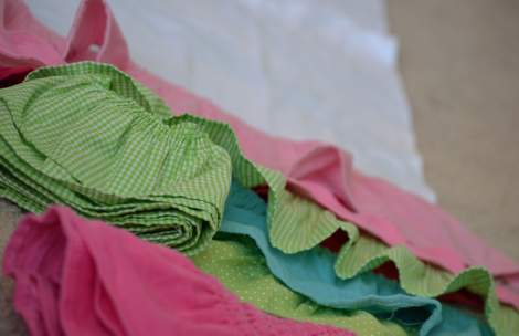 Valentine's Day ombre pink ruffle towel 02