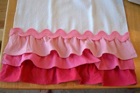 Valentine's Day ombre pink ruffle towel 12