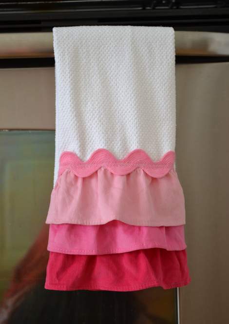 Valentine's Day ombre pink ruffle towel 13