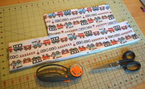 train peek-a-boo ruffles skirt 01