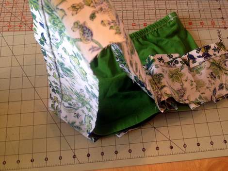 green skirt twinning 014