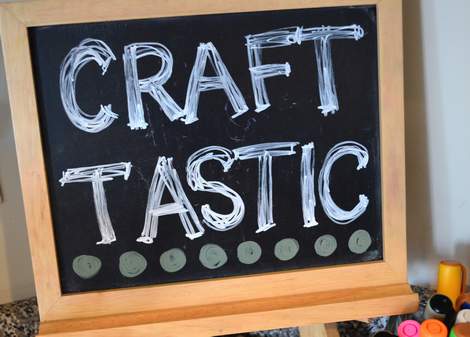 01 neighborhood moms craft night