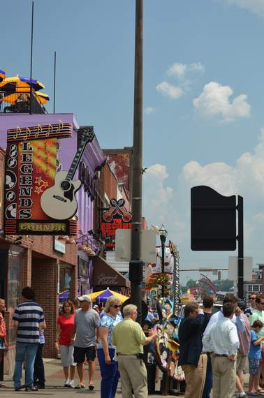 downtown Nashville walkabout 10 1