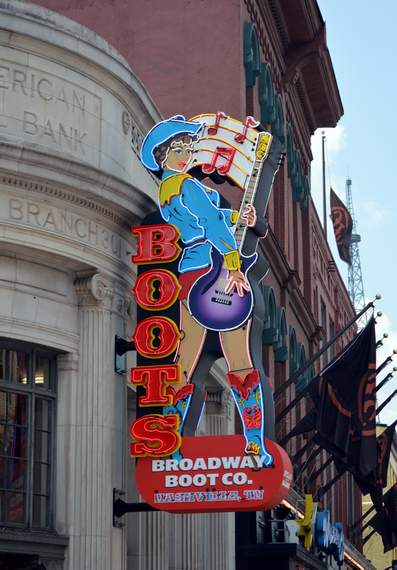 downtown Nashville walkabout 26