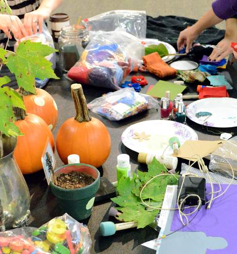 MOPS craft day table