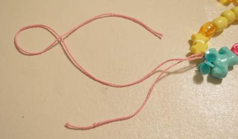 DIY kids necklace bead fun and corral tip 07