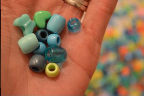 DIY kids necklace bead fun and corral tip 08