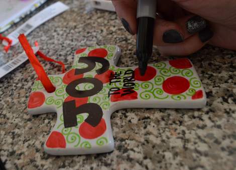 02 DIY handpainted ceramic Christmas ornament